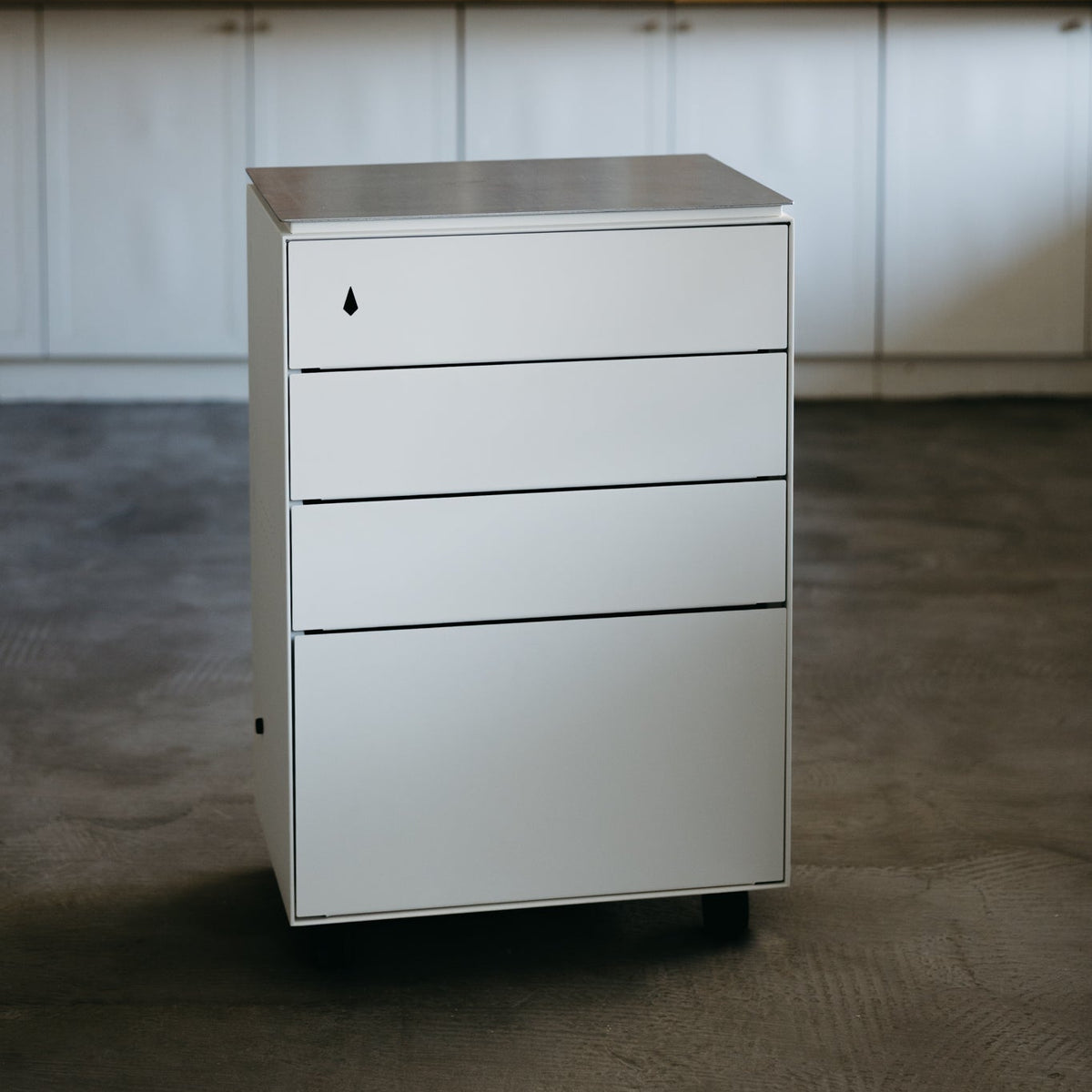 Piranha Tattoo Workstation 1.0 Off White